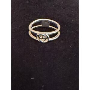 Gucci Interlocking GG Open Split Band Ring – Sterling Silver – Size 5